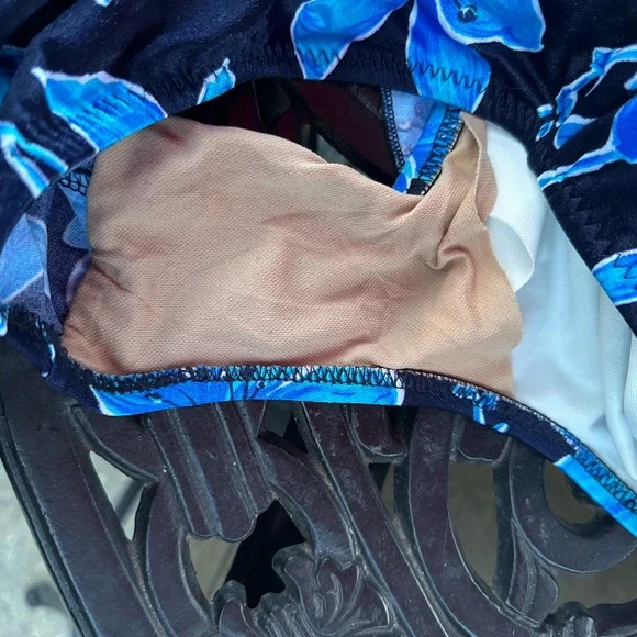 Ladies Swimsuit with Skirt - Picture 13 of 14